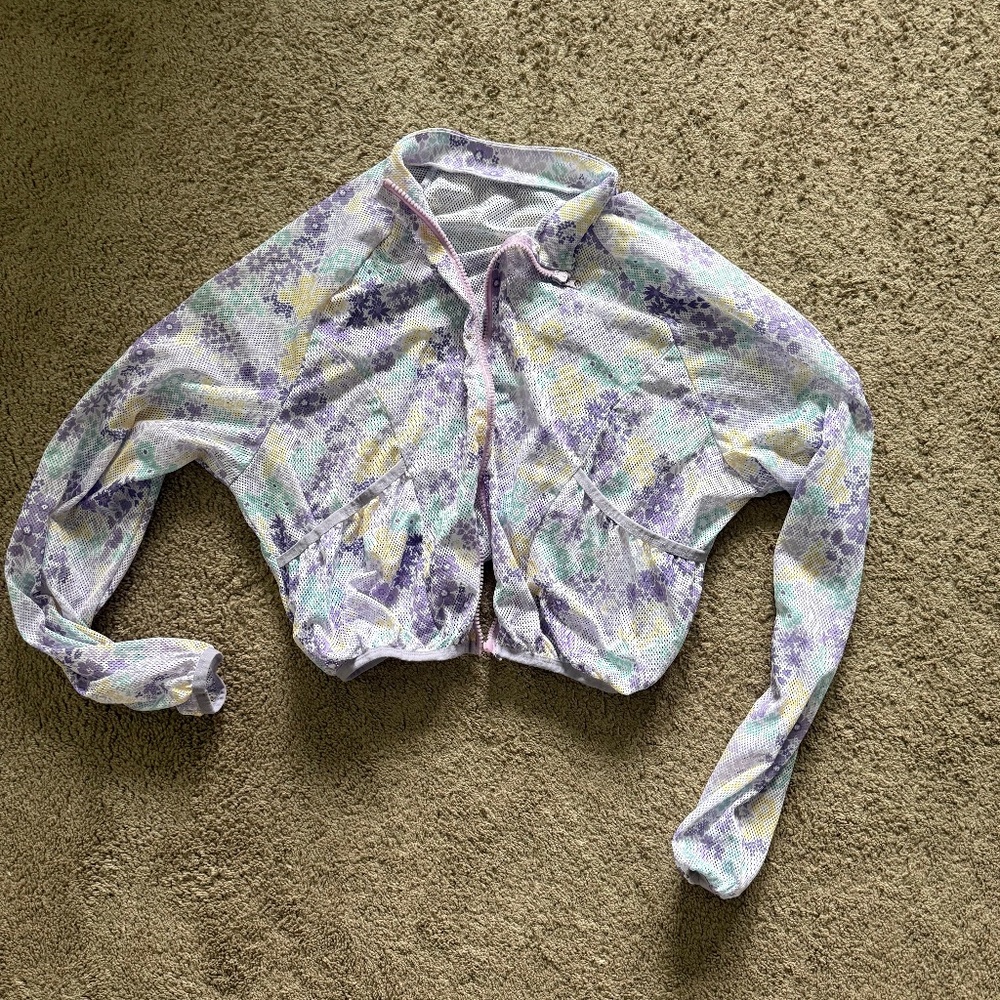 Pastel Floral Mesh Cropped Zip Jacket – Women’s Small